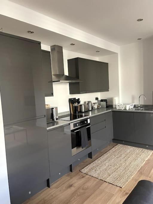Abergavenny Center 2-Bed Flat Apartment ภายนอก รูปภาพ