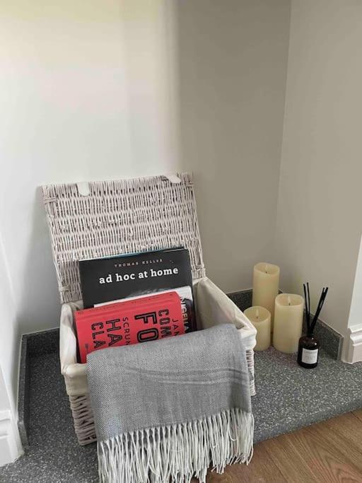 Abergavenny Center 2-Bed Flat Apartment ภายนอก รูปภาพ